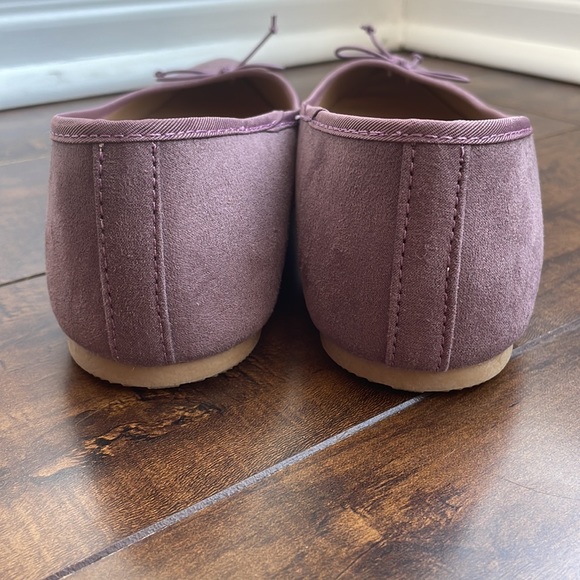 NWOT- George Purple/Mauve/Lilac Flats with Bow Size 9 - Picture 3 of 5